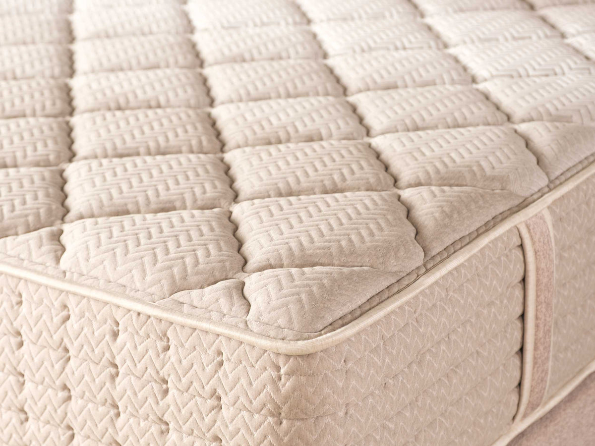 Deep Comfort Mattress detail